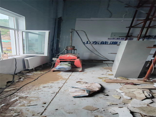 共和地基基础下沉墙体裂缝加固注浆顶升施工